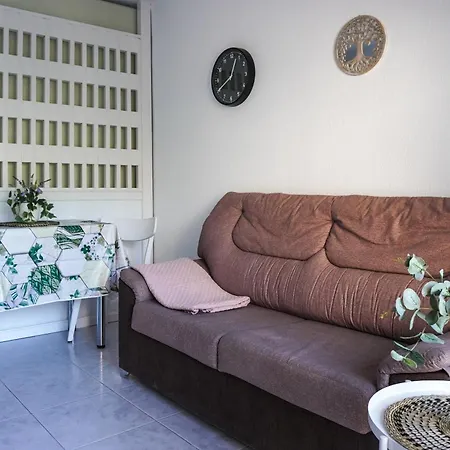 Lejlighed Modern Close To The With Pool *