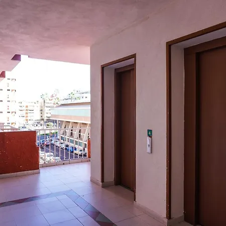 Apartmán Modern Close To The With Pool *