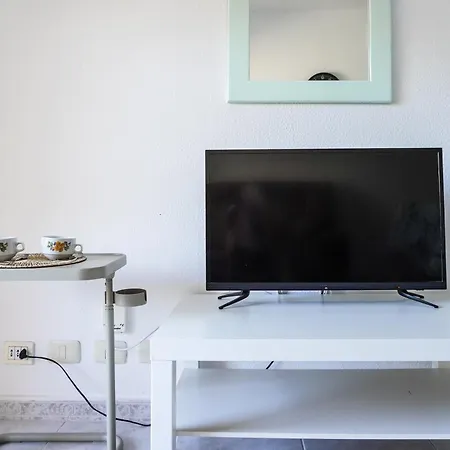 Apartmán Modern Close To The With Pool